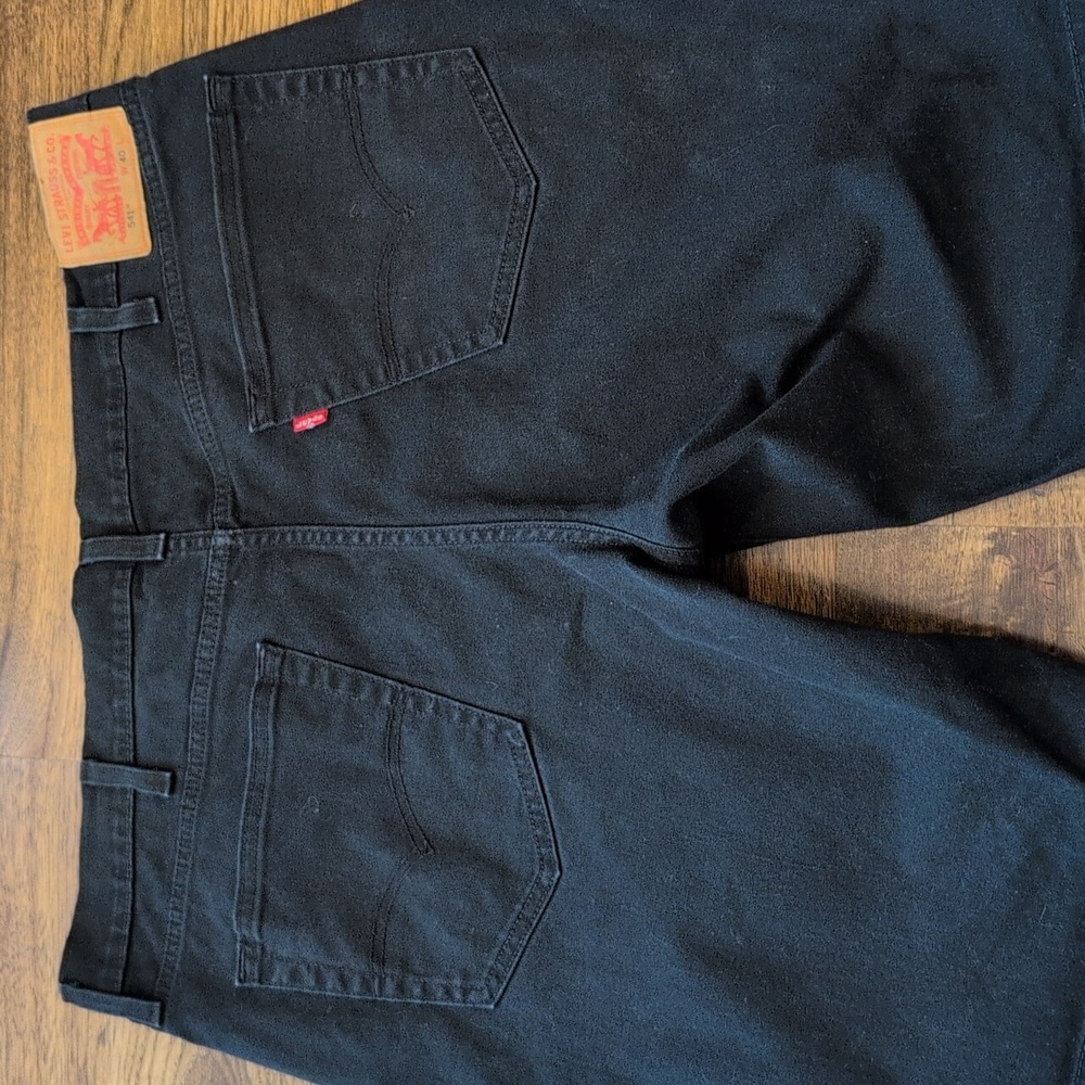 Mens Levi's 541 Athletic taper black jeans shorts size 40 - Picture 3 of 5